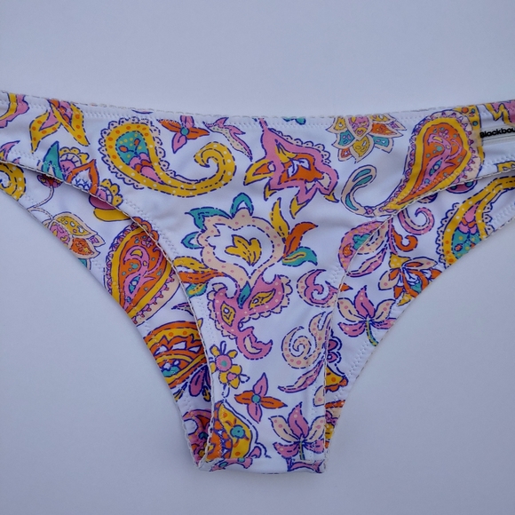 Blackbough Rio Paisley Swimsuit Set Chloe Wrap Bikini & Moderate Bottoms Medium - Picture 12 of 16